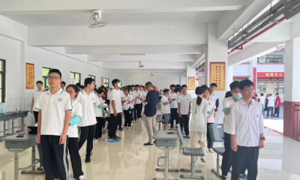 三亚一个月完成12万人脊柱侧弯筛查，芙索特带来无辐射脊柱侧弯筛查惊人速度